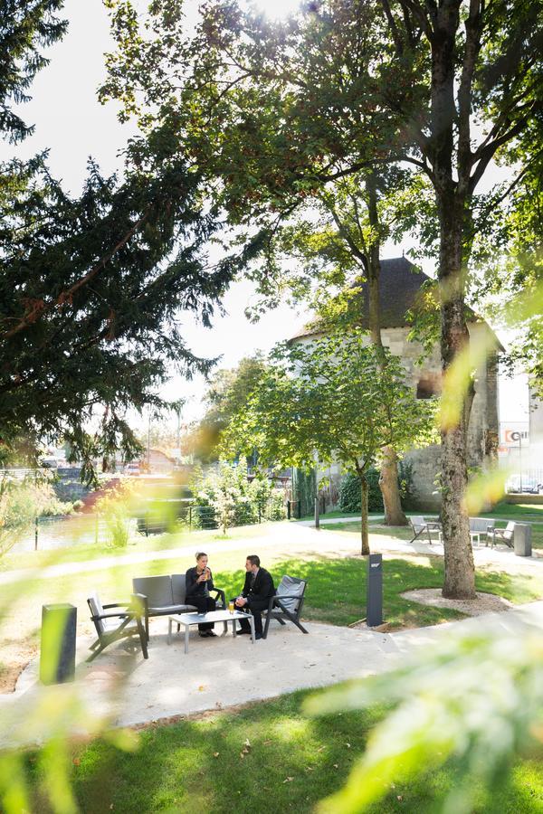 Hotel Les Jardins Du Mess Verdun-sur-Meuse Esterno foto